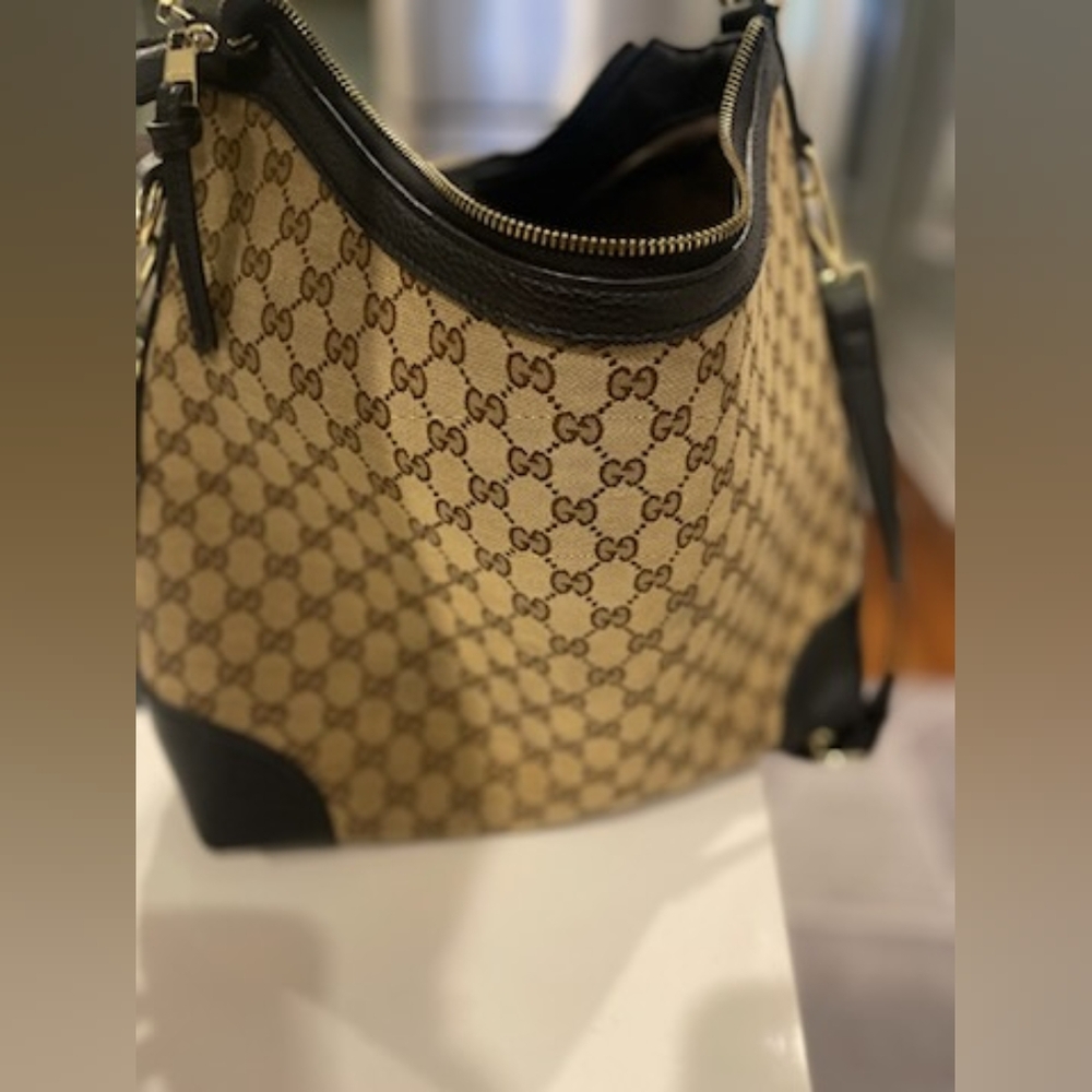 Gucci Beige and Black Monogram Shoulder Bag